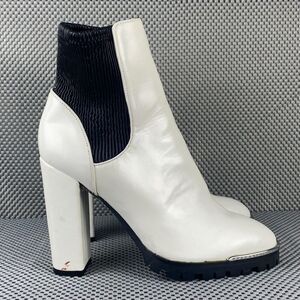 BCBGeneration Leah Boots Womens Size 9B White Black Block Heel Ankle Boots